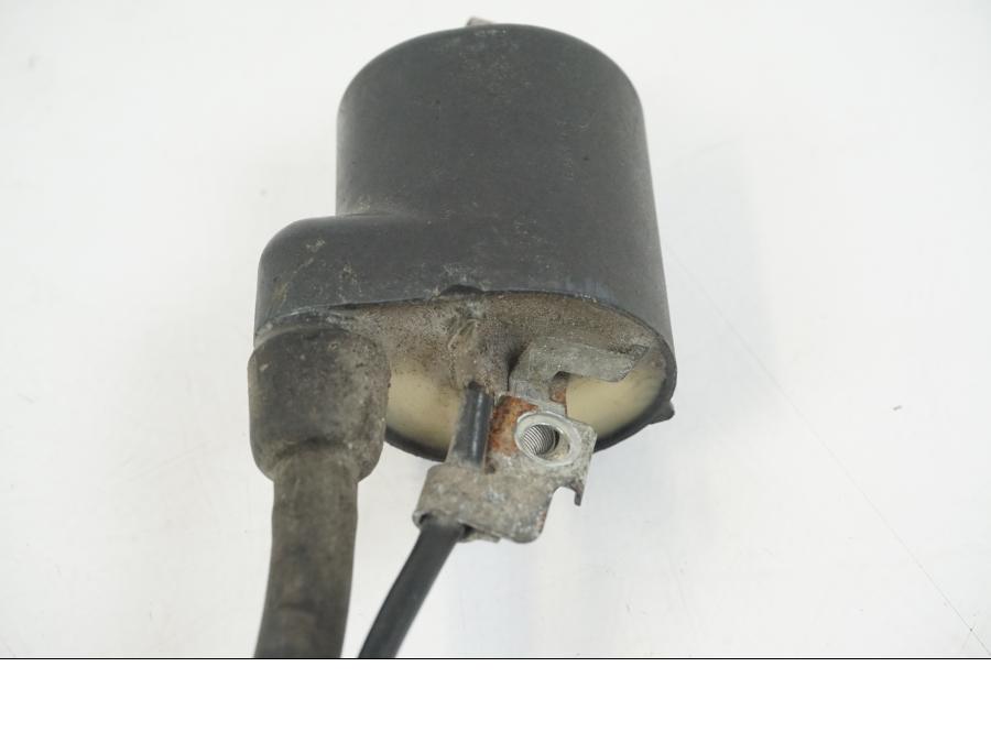 Extrabild2 på Tändspole från en Honda CBR 125 R -2006 motorcykel.