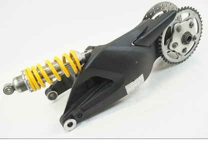 Framsidan på Sving från en Ducati Hyperstrada -2013 motorcykel.