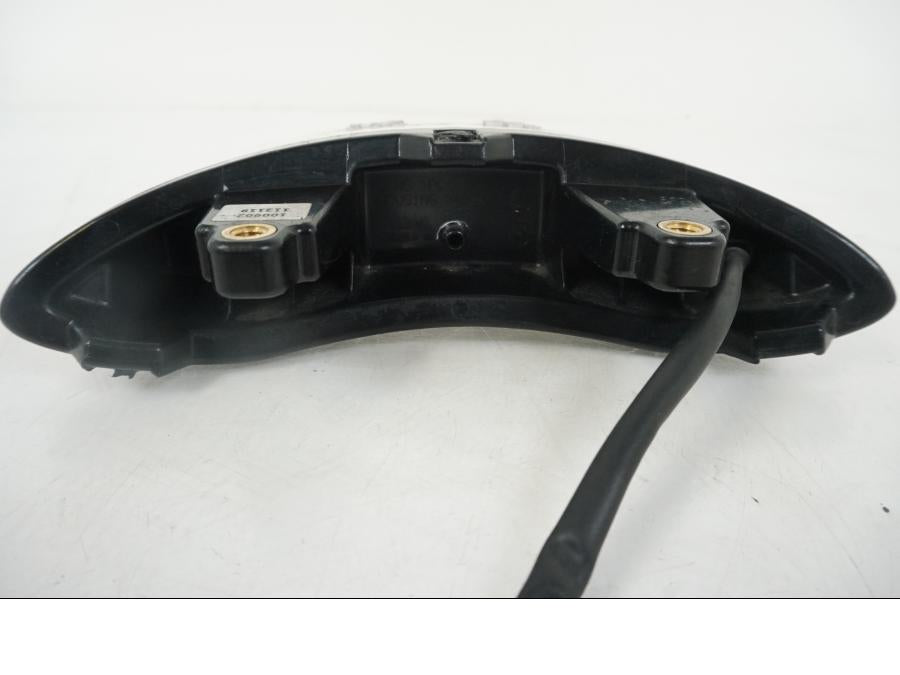 Vänster sida på Baklampa från en Triumph Speed Triple -2009 motorcykel.