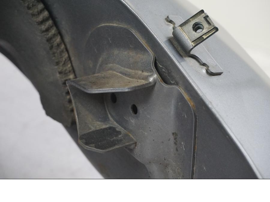 Extrabild4 på Bensintank från en Triumph Tiger Explorer -2013 motorcykel.