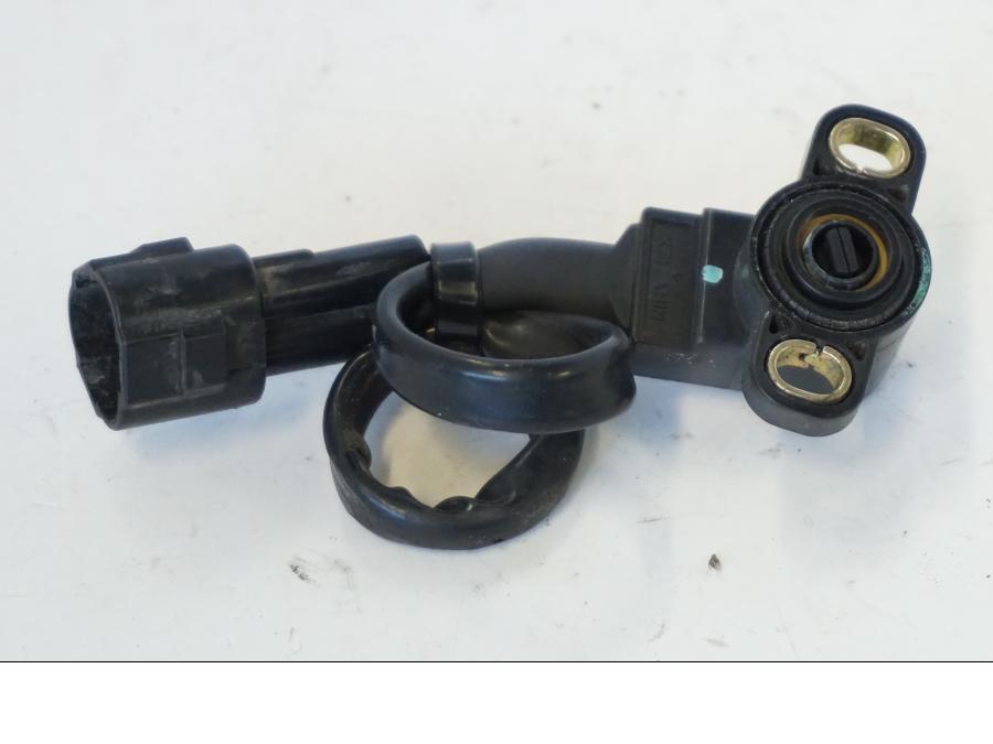 Höger sida på TPS från en Kawasaki ZR-7 -2001 motorcykel.