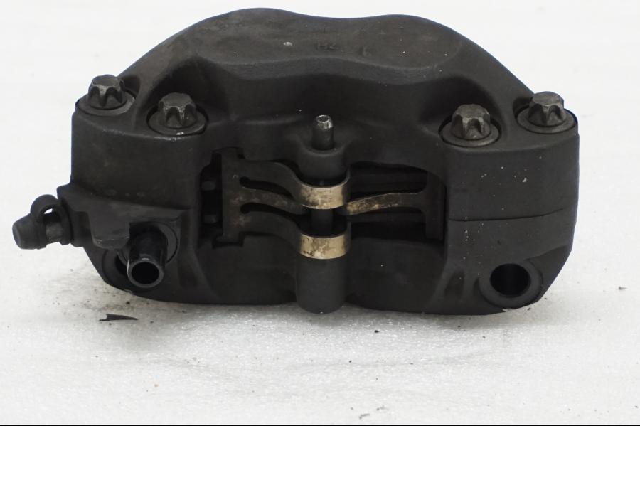 Vänster sida på Bromsok från en Suzuki GSX 1300 BK -2008 motorcykel.