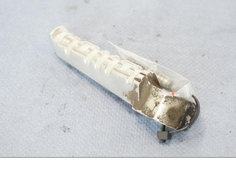 Vänster sida på Fotpinne från en Yamaha X-Max 250 -2016 scooter.