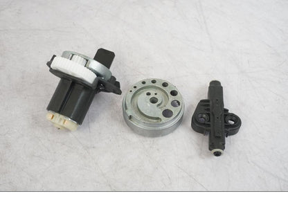 Vänster sida på Tändningslås från en KTM 1290 Super Adventure R -2018 motorcykel.