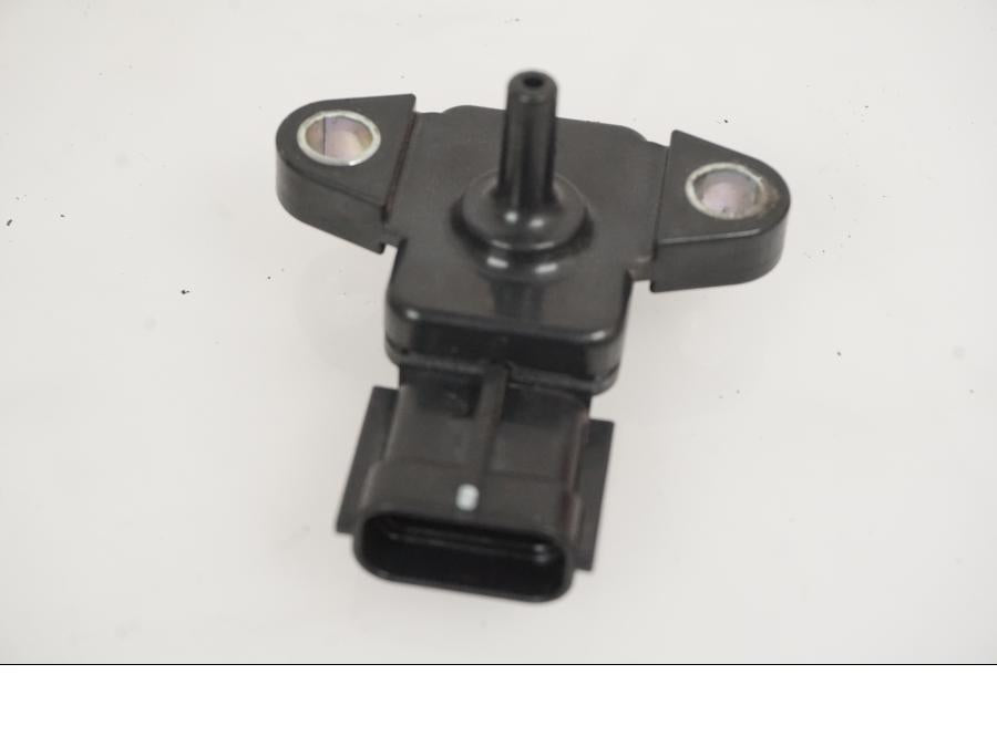 Baksidan på Mapsensor från en Yamaha YZF R6 -2006 motorcykel.