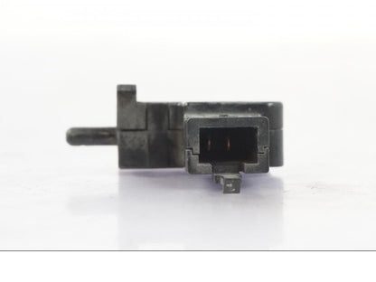 Baksidan på Kopplingskontakt från en Suzuki GSX-R 750 -2006 motorcykel.