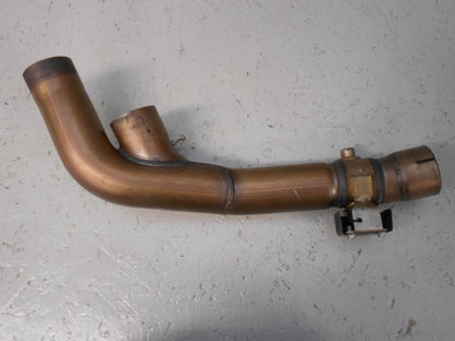 Baksidan på Mellanrör från en Ducati Monster 1200 -2016 motorcykel.