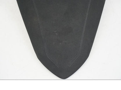 Snett uppifrån på Sadel från en Ducati Streetfighter V4 -2020 motorcykel.