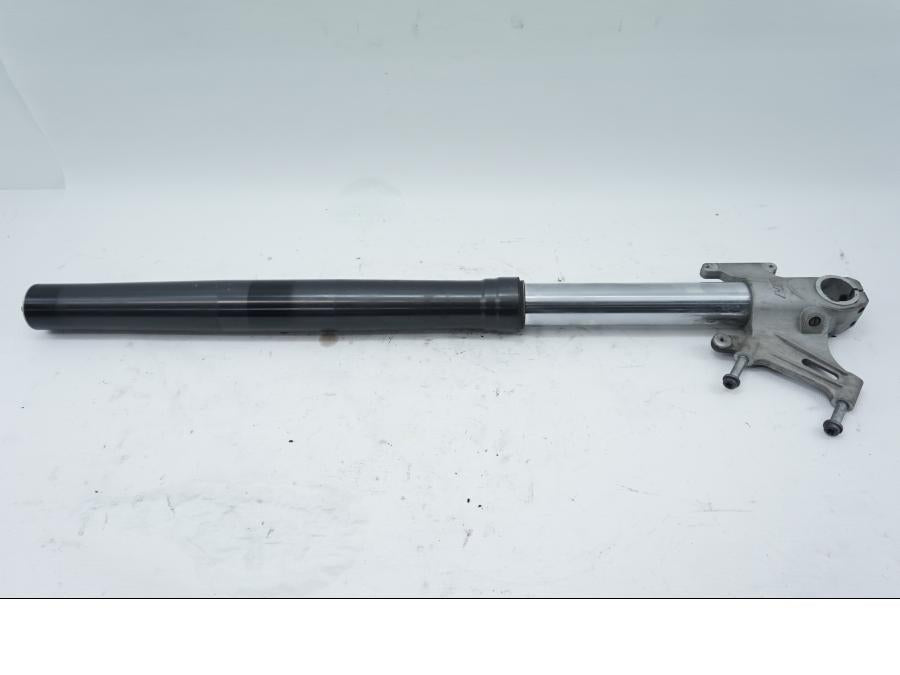 Baksidan på Gaffelben från en KTM 950 SM -2006 motorcykel.