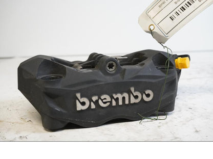 Framsidan på Bromsok från en BMW R 1200 GSA -2014 motorcykel.