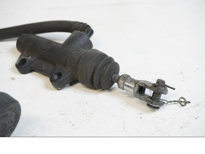 Baksidan på Bromshuvudcylinder från en Husaberg FS 650 E -2004 motorcykel.