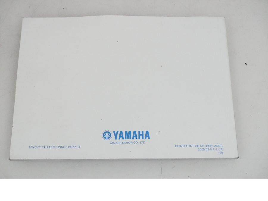 Baksidan på Instruktionsbok från en Yamaha FZ6-N -2005 motorcykel.