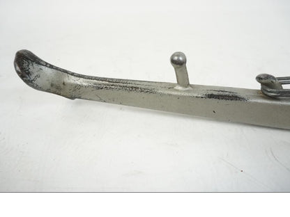 Vänster sida på Sidostöd från en Kawasaki ZZR 1100 -1994 motorcykel.