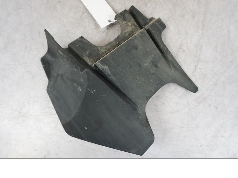 Snett uppifrån på Stänkskydd från en BMW K 1600 GTL -2015 motorcykel.