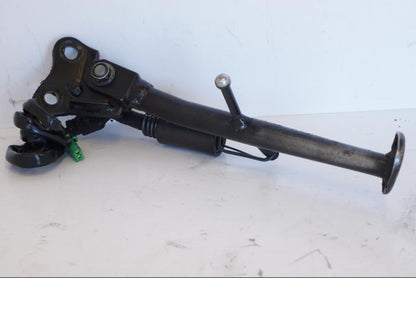 Framsidan på Sidostöd från en Honda CBR 900 RR -2001 motorcykel.