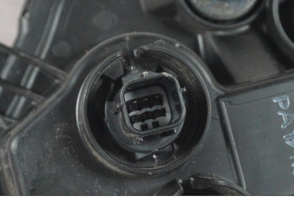 Extrabild3 på Strålkastare från en Honda ANC 125 -2022 scooter.