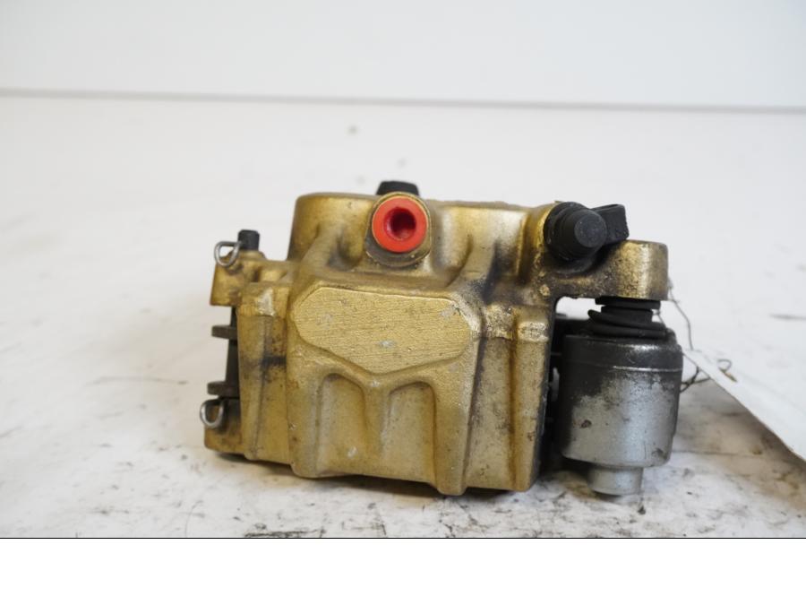 Baksidan på Bromsok från en Yamaha YZF-R 125 -2009 motorcykel.