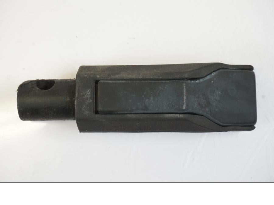 Vänster sida på Fotpinne från en Honda NT 700 -2008 motorcykel.