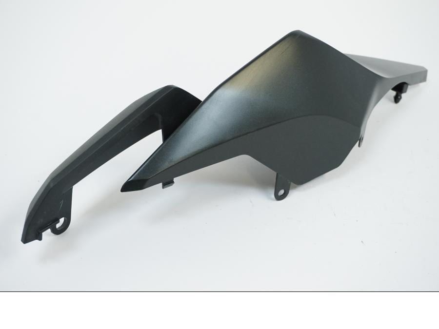 Snett uppifrån på Bakvinge från en Honda CB 650 R -2019 motorcykel.