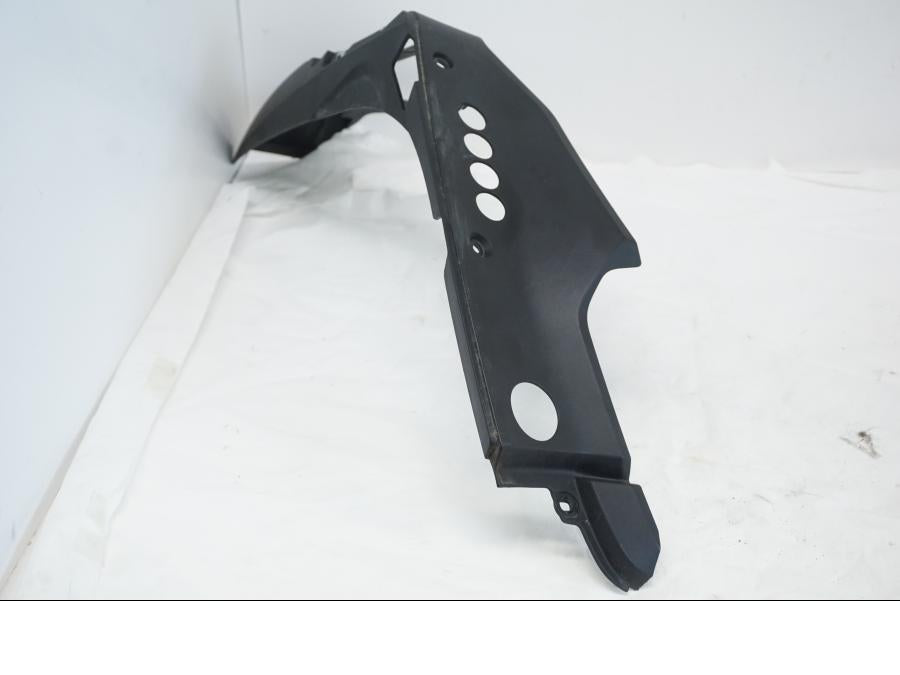 Baksidan på Sidopanel från en BMW K 1600 -2015 motorcykel.