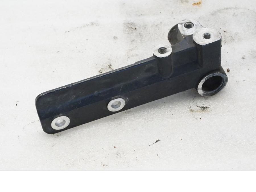 Höger sida på Bromspedal från en Yamaha XVZ 1300 -1999 motorcykel.