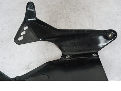 Extrabild3 på Hasplåt från en Ducati Multistrada V4 -2024 motorcykel.