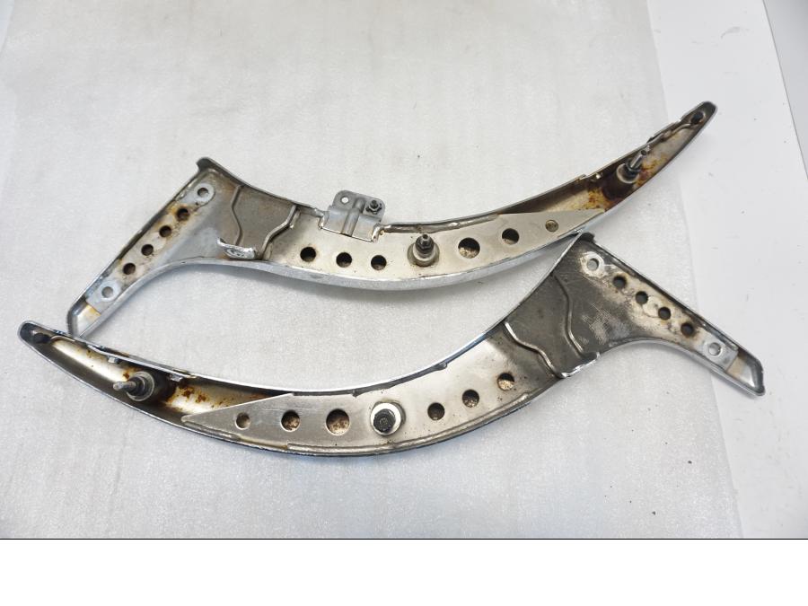 Baksidan på Bakskärmstag från en Suzuki VL 800 -2004 motorcykel.