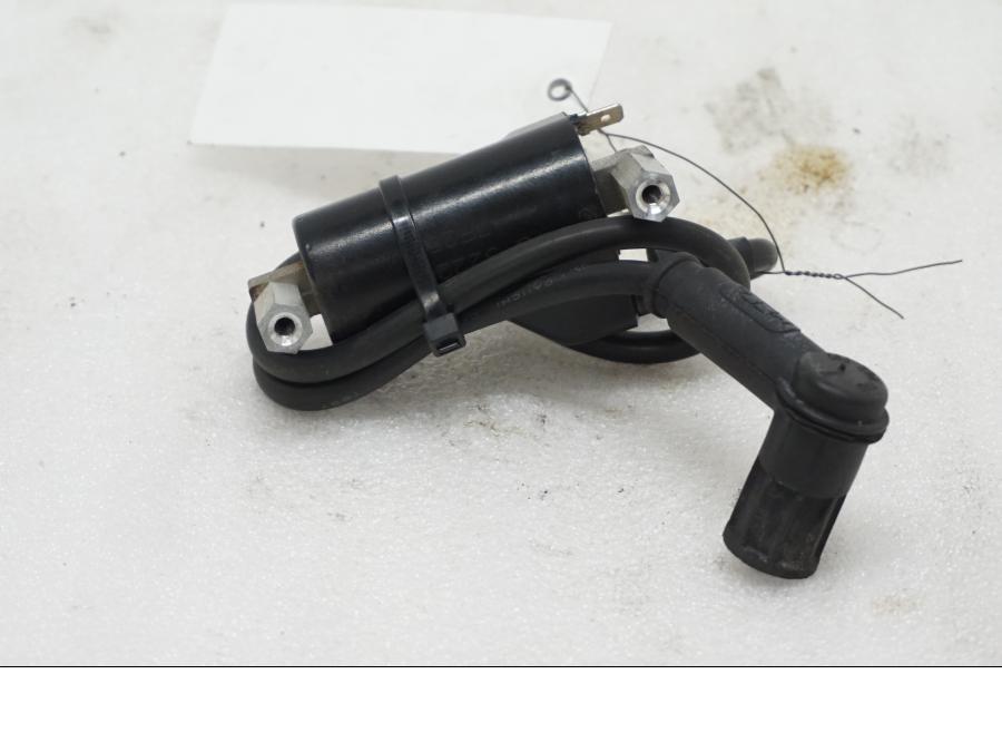 Framsidan på Tändspole från en Ducati Monster 900 -1998 motorcykel.