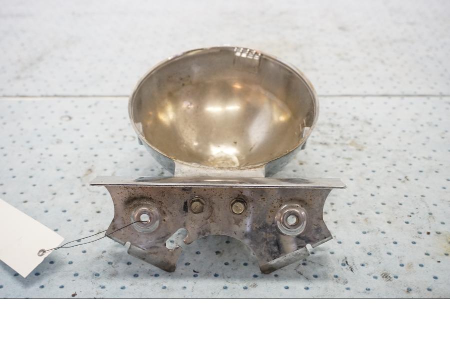 Höger sida på Strålkastarhus från en Kawasaki EN 500 -1999 motorcykel.