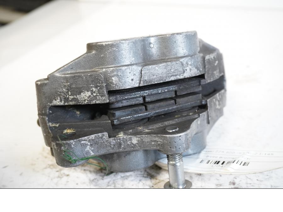 Höger sida på Bromsok från en Kawasaki ZZR 600 -1993 motorcykel.