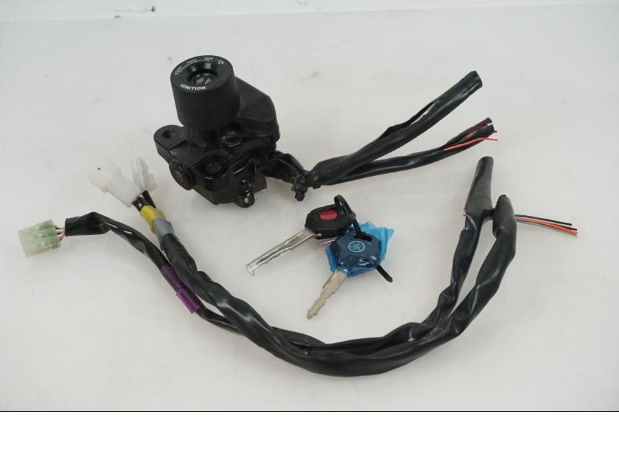 Extrabild1 på Låssats från en Yamaha Ténéré 700 Rally -2021 motorcykel.