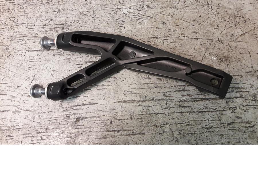 Baksidan på Fotpinnefäste från en Yamaha YZF 1000 R1 -2015 motorcykel.