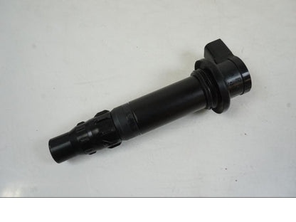 Framsidan på Tändspole från en Yamaha MT-10 -2022 motorcykel.