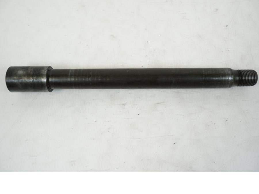 Vänster sida på Axel från en Yamaha XJR 1300 -2002 motorcykel.