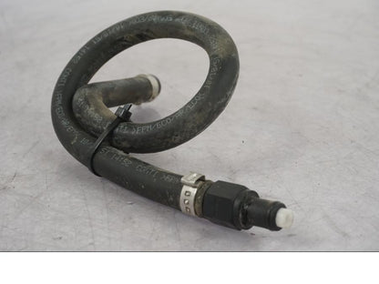 Höger sida på Bensinledning från en KTM 1290 Super Adventure R -2018 motorcykel.