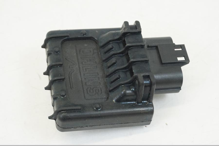 Vänster sida på ESA Control Unit från en Ducati Streetfighter V4 -2020 motorcykel.