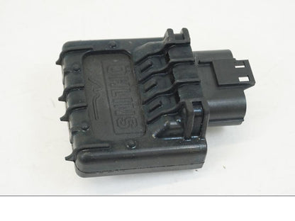 Vänster sida på ESA Control Unit från en Ducati Streetfighter V4 -2020 motorcykel.