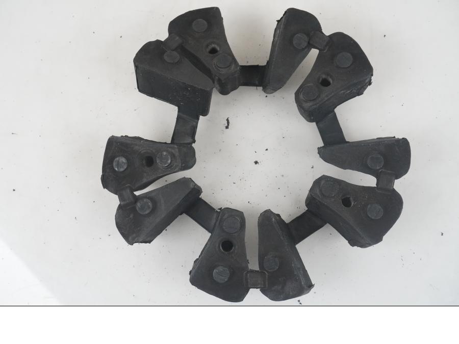 Framsidan på Ryckutjämnare från en Triumph Thunderbird 900 -2001 motorcykel.