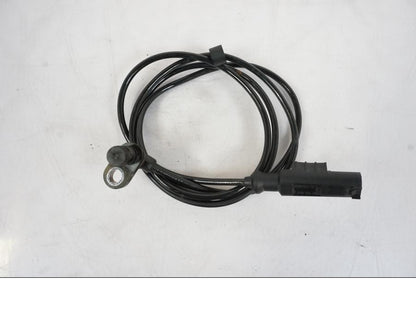 Framsidan på ABS givare från en KTM 790 Duke -2019 motorcykel.