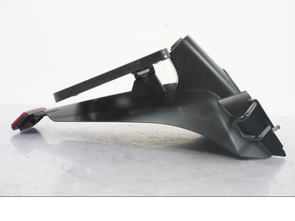 Snett uppifrån på Skylthållare från en Kawasaki ZZ-R 1400 -2009 motorcykel.