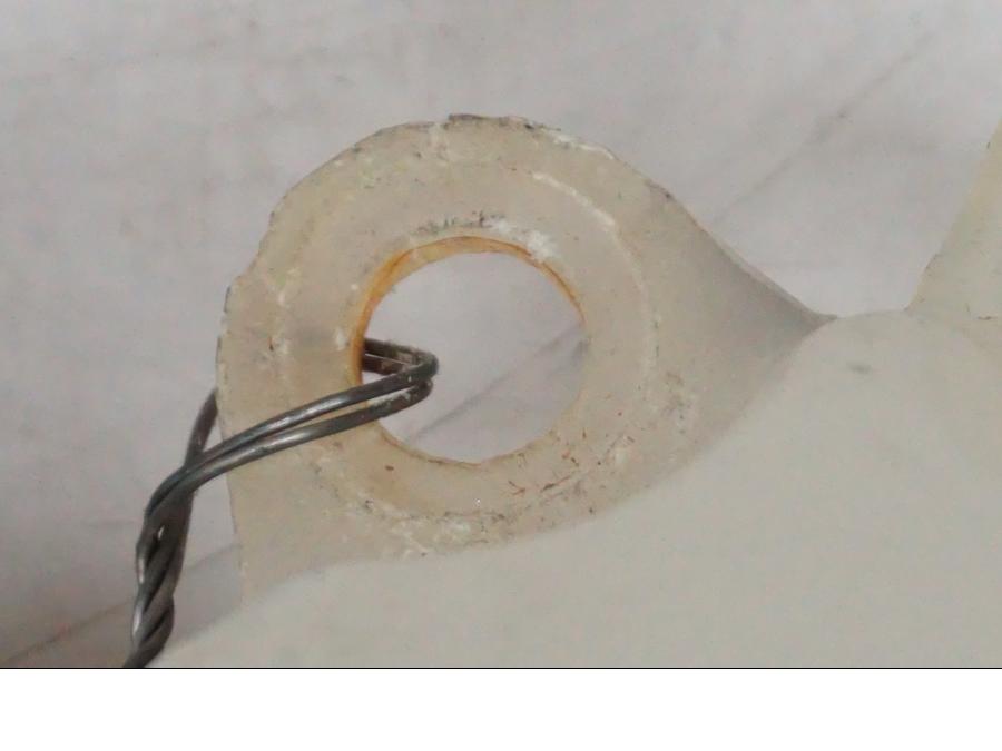 Snett nerifrån på Vattenexpansionskärl från en Kawasaki ZX-6R -2011 motorcykel.