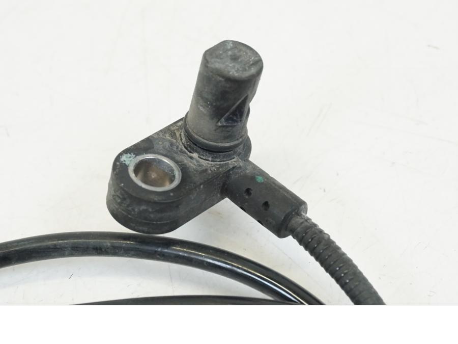 Extrabild2 på ABS givare från en BMW R 1250 GS -2019 motorcykel.