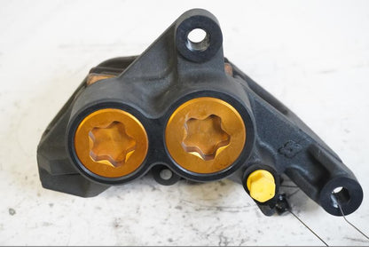 Framsidan på Bromsok från en Yamaha FZ-8 -2011 motorcykel.