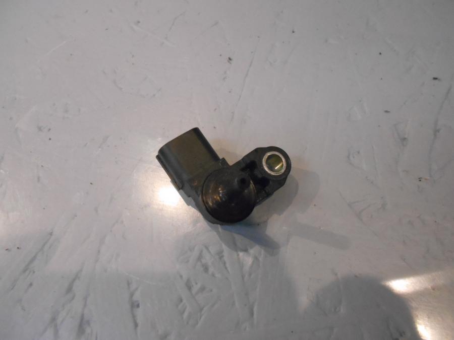 Framsidan på Mapsensor från en Triumph Tiger 800 -2016 motorcykel.