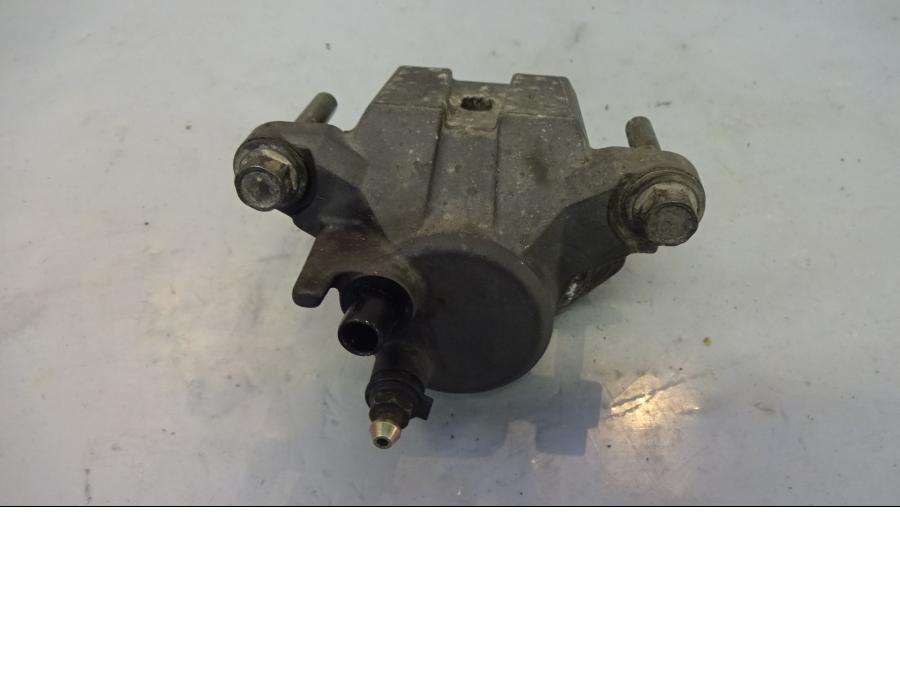 Framsidan på Bromsok från en Yamaha FJR 1300 -2003 motorcykel.