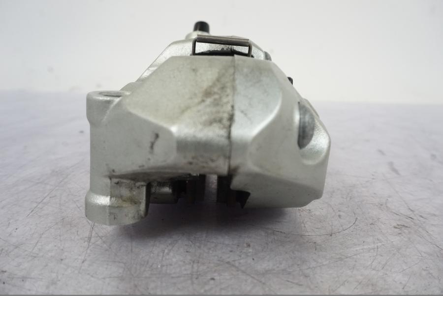 Snett uppifrån på Bromsok från en KTM 1290 Super Duke R -2023 motorcykel.