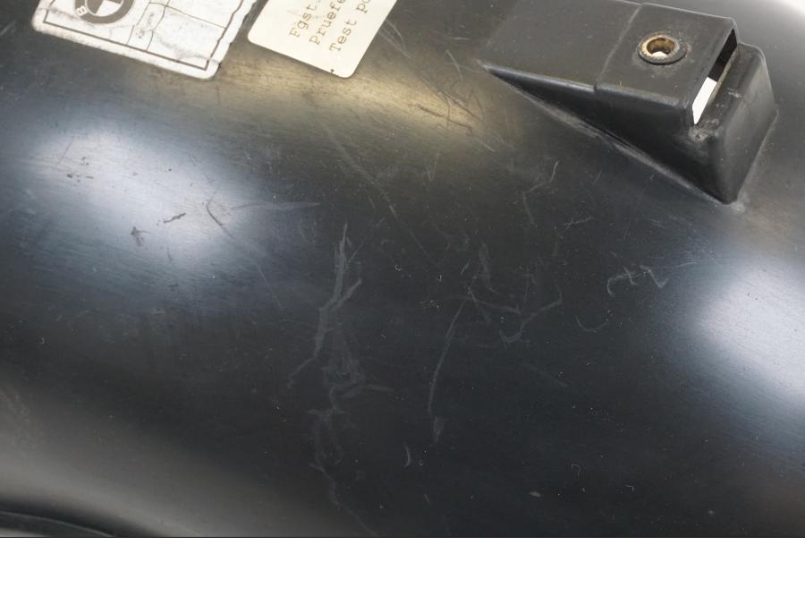 Baksidan på Undertail från en BMW K 1200 LT -2004 motorcykel.