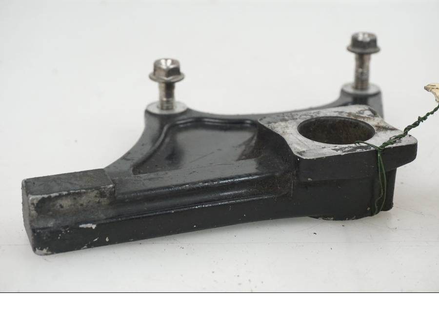 Höger sida på Bromsoksfäste från en Suzuki GSX-R 1000 -2003 motorcykel.