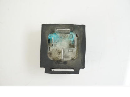 Extrabild2 på Startrelä från en Aprilia RS 125 -2008 motorcykel.