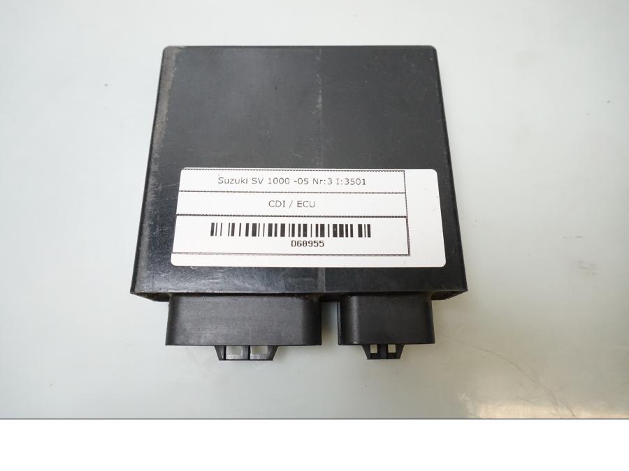 Baksidan på CDI / ECU från en Suzuki SV 1000 -2005 motorcykel.